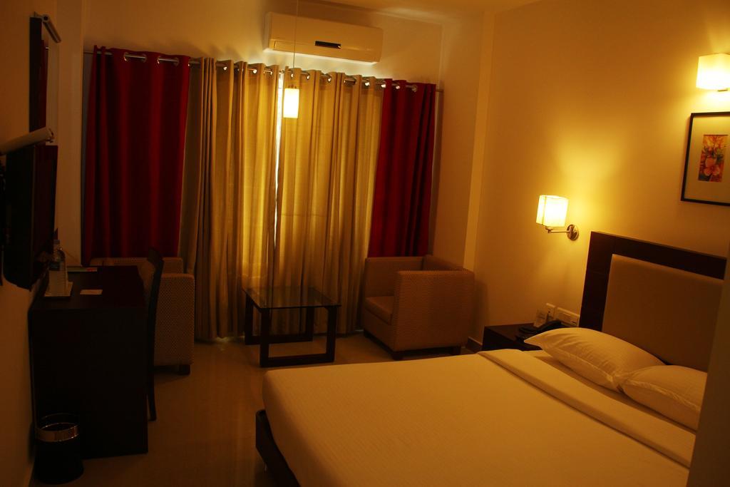 Hotel Hills Park Pathanāmthitta Værelse billede